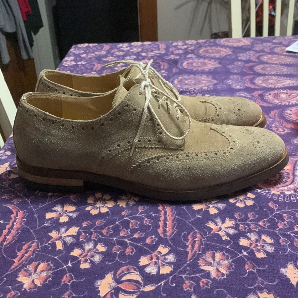 Mens dress shoe